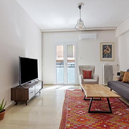 A Modern 2-Bedroom Apartment Near Areios Pagos Athen Exterior foto
